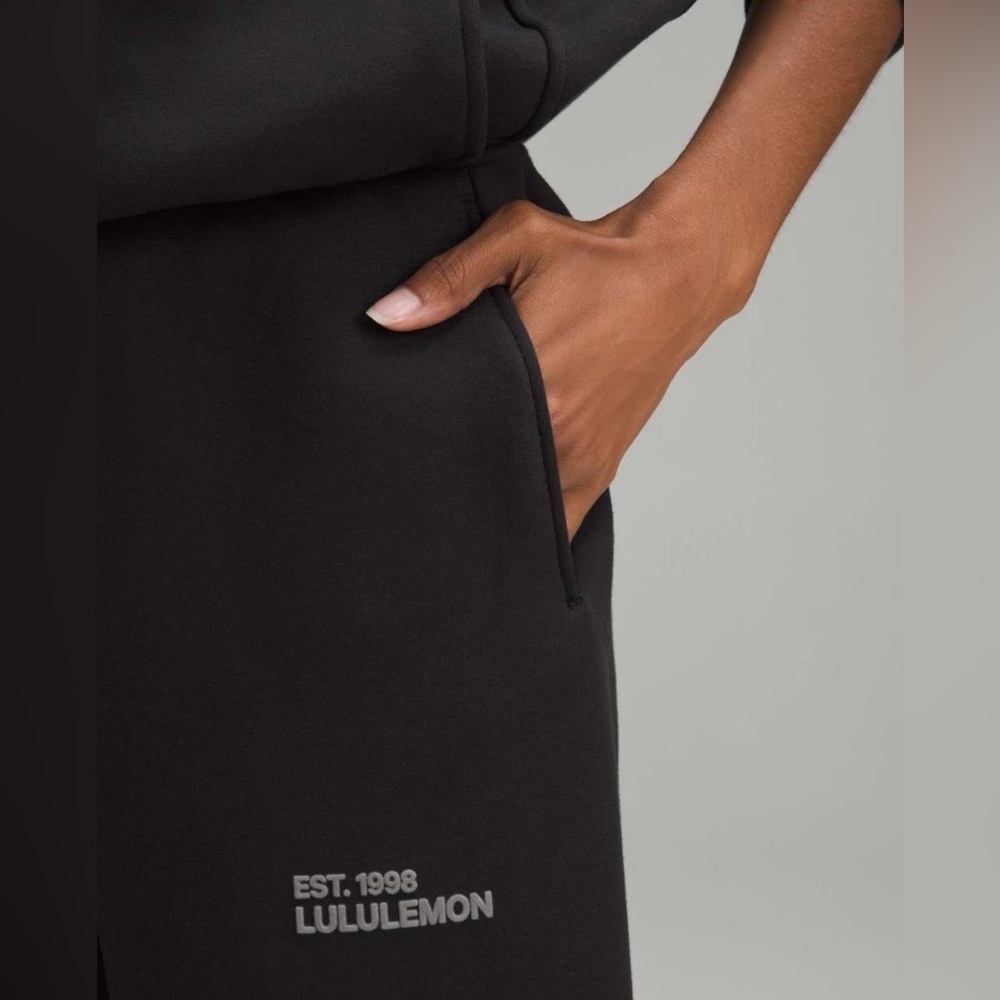 Lululemon Heavyweight Fleece Barrel Leg Sweatpants - Picture 9 of 12